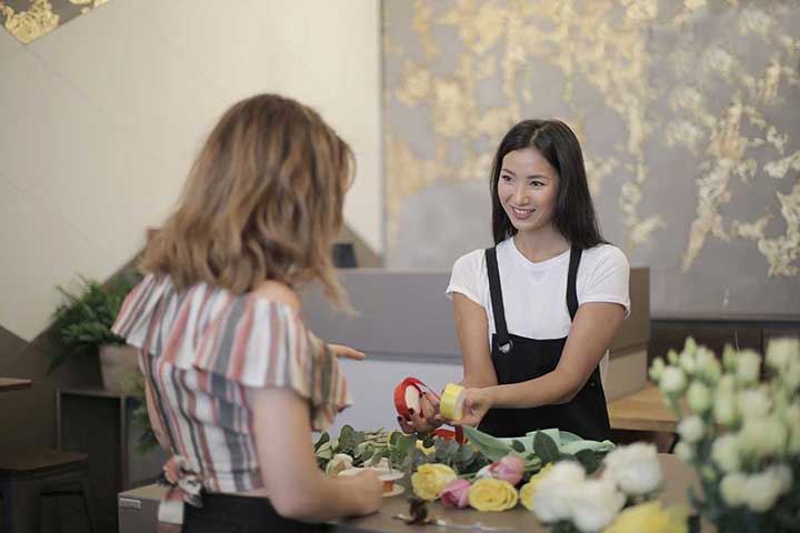2 women in store